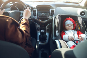 Mum-Drives-Car-With-Child-300